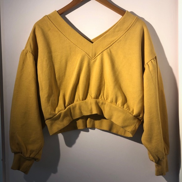 🌻Mustard cropped pullover🌻 - Picture 1 of 4